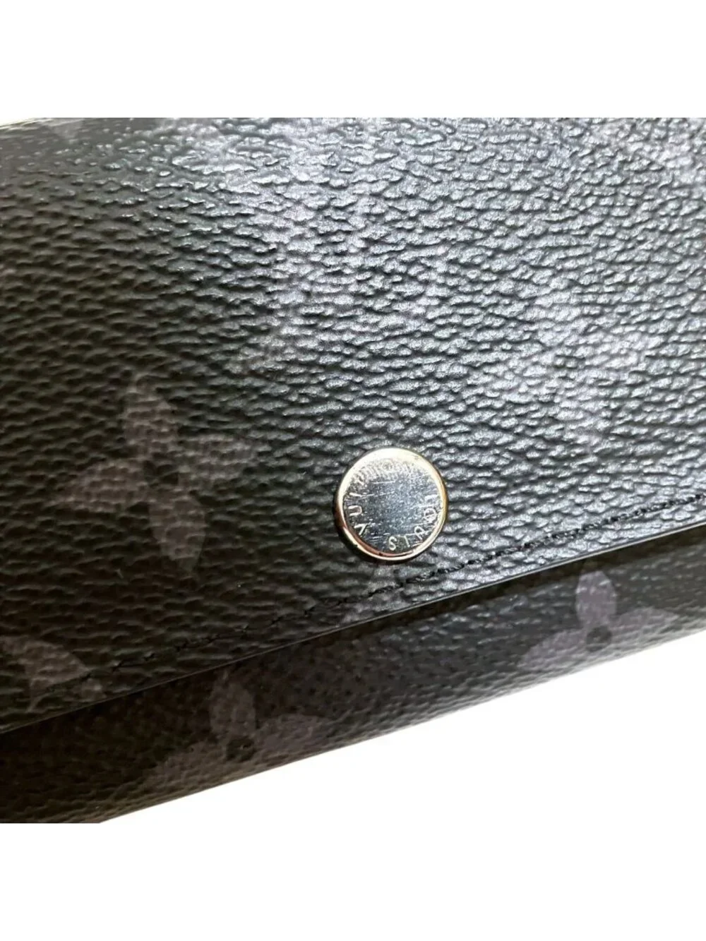 Louis Vuitton Multicles 6 Monogram Eclipse Key Case Canvas Calfleather